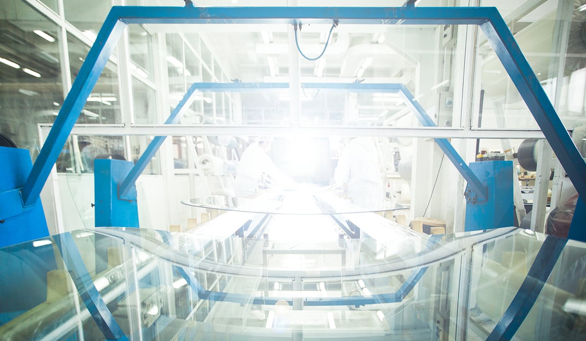 automotive-windshield-manufacturing-adhesion-process